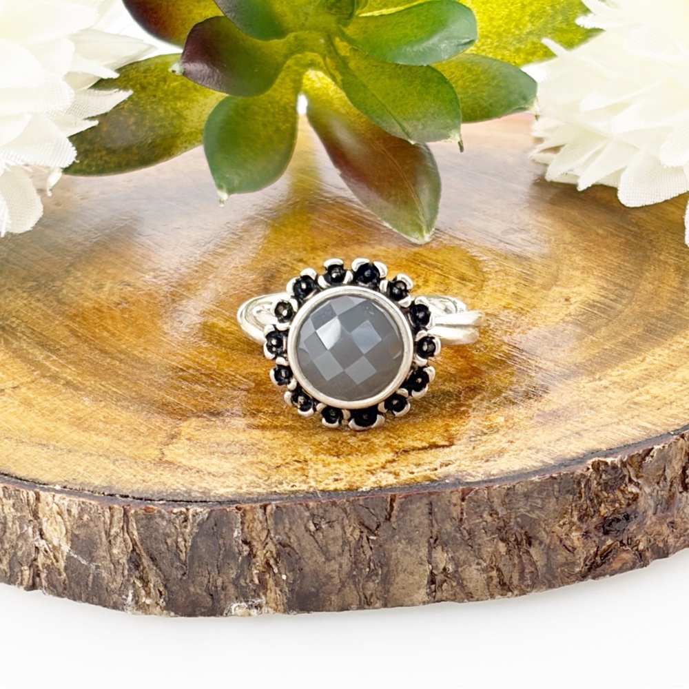 Pandora Wanda’s Garden II Floral Elegance Grey Moonstone 925 Ring Size 6.75 or 7 - Picture 2 of 11
